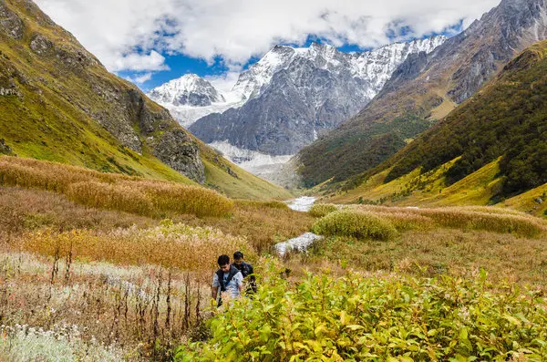 Mountain Valleys: A Symphony of Nature's Grandeur